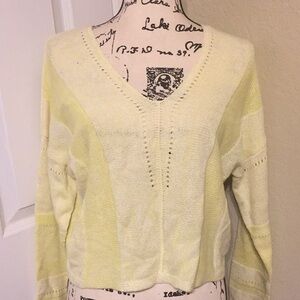 Wikd Fable women sweater size XS new